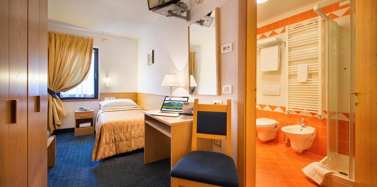 Hotel Cristallo Peio Buitenkant foto